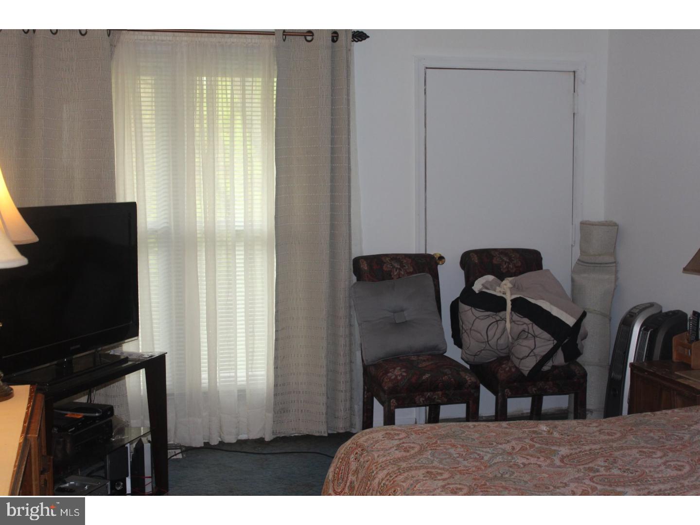 302 Timber Creek Road Lindenwold, NJ 08021 - Photo 10 of 12 Master Bedroom