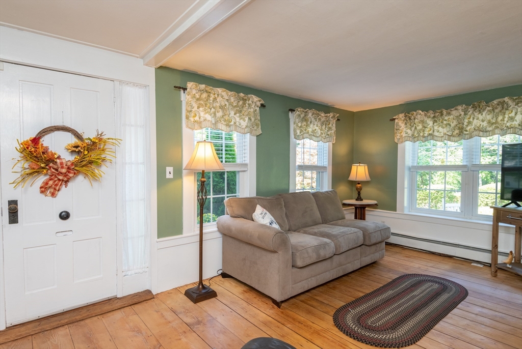 2 7 Star Road Groveland, MA 01834 - Photo 6 of 42 Gallery Image 6