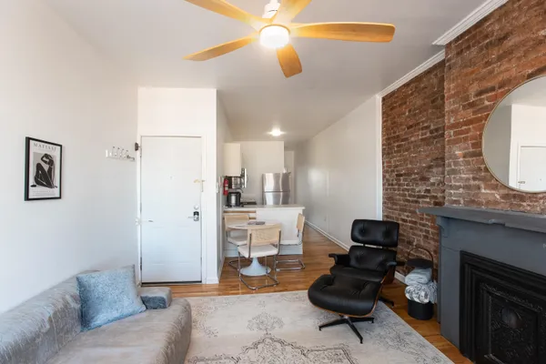 $2,600 | 315 Pavonia Avenue, Unit 7, Jersey City, NJ 07302