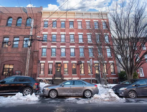 $2,600 | 315 Pavonia Avenue, Unit 7, Jersey City, NJ 07302