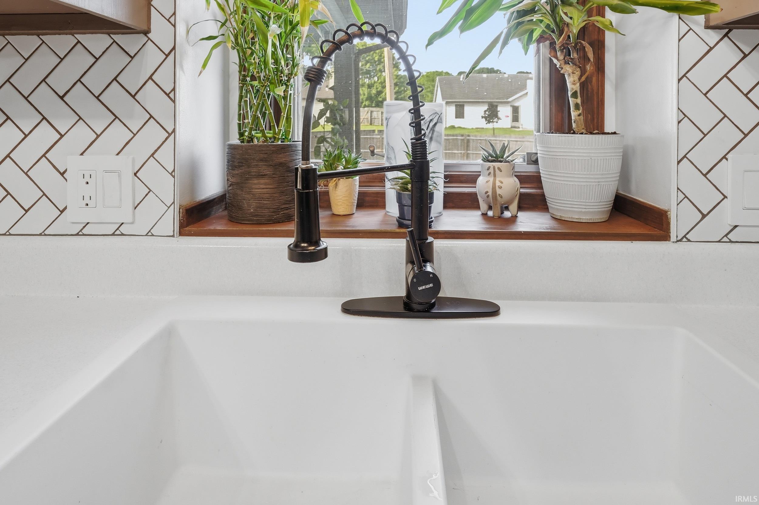 8515 Stand Ridge Run Fort Wayne, IN 46825 - Photo 4 of 50 Gallery Image 4