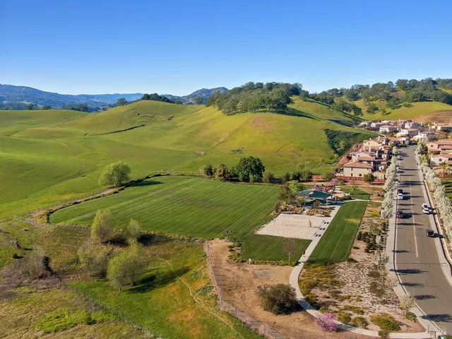 $589,900 | 2900 Calle De Cordoba, Fairfield, CA 94534