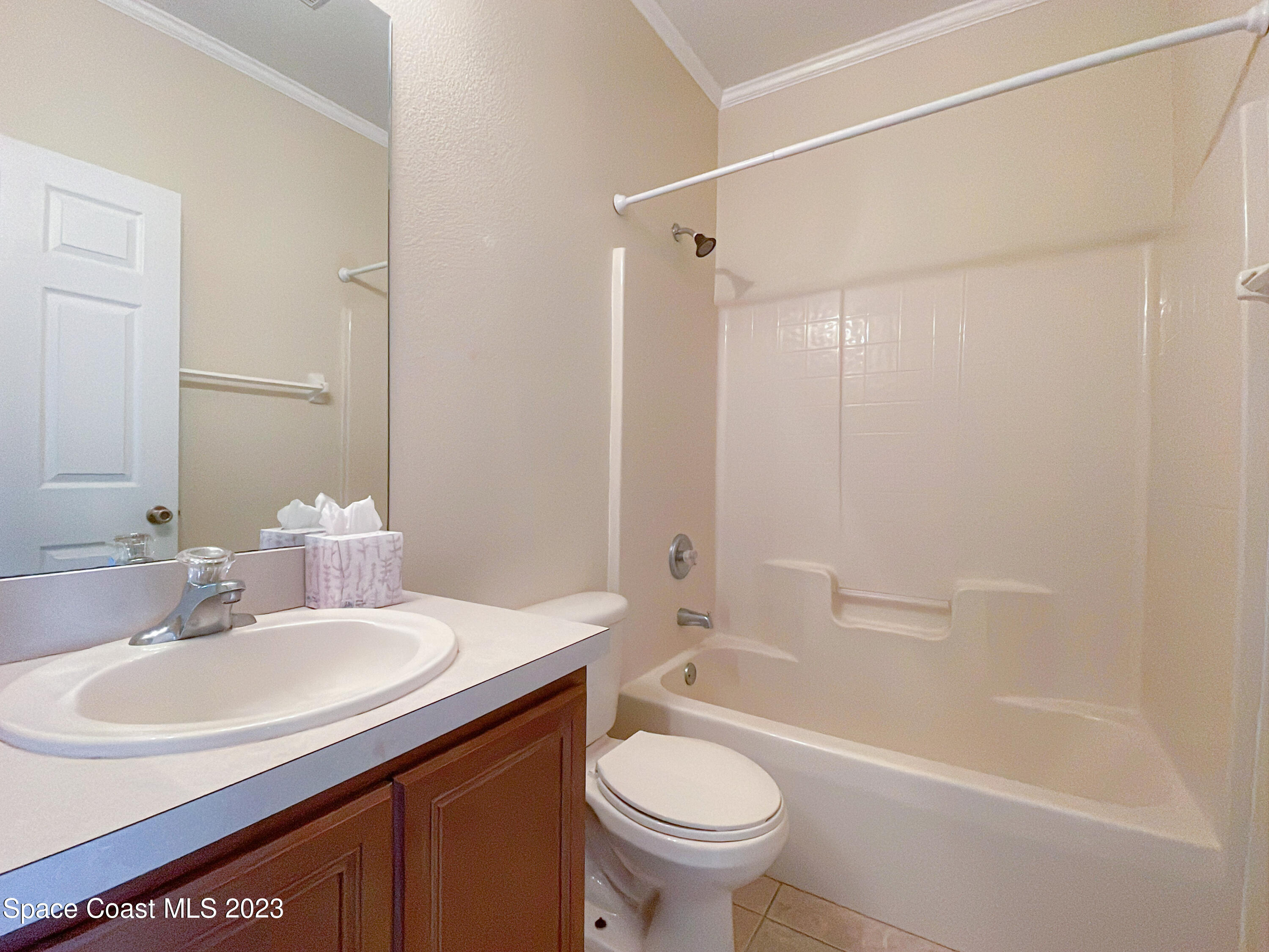 978 Riviera Point Drive Rockledge, FL 32955 - Photo 24 of 29 Guest Bathroom