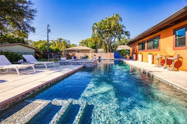 $449,000 | 1624 Hanson Street, Fort Myers, FL 33901