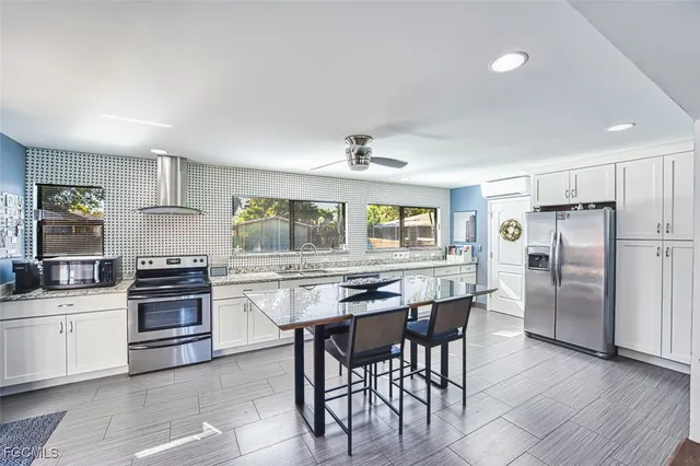 $449,000 | 1624 Hanson Street, Fort Myers, FL 33901