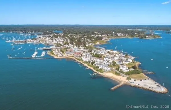 $2,450 | 14 Trumbull Street, Stonington, CT 06378