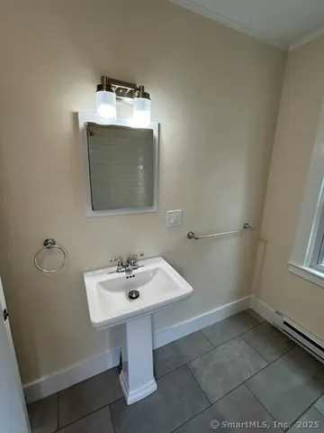 $2,000 | 14 Trumbull Street, Stonington, CT 06378