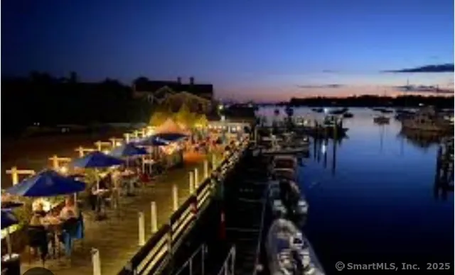 $2,000 | 14 Trumbull Street, Stonington, CT 06378