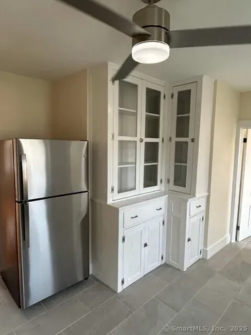 $2,000 | 14 Trumbull Street, Stonington, CT 06378