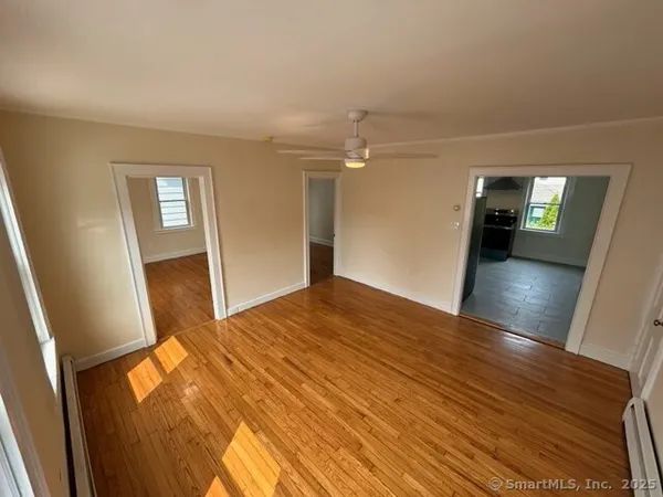 $2,450 | 14 Trumbull Street, Stonington, CT 06378