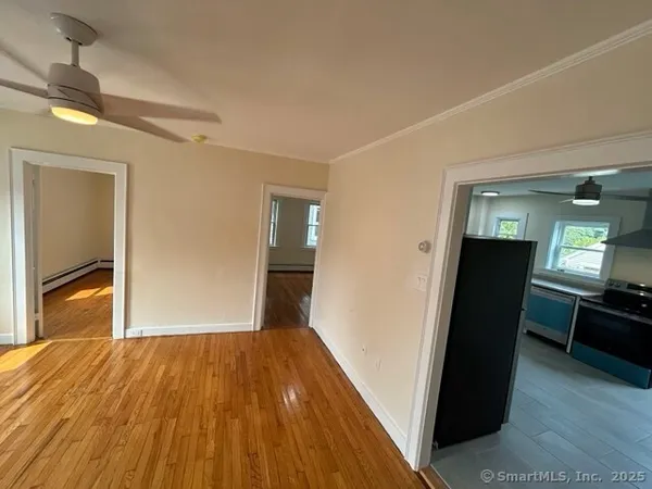 $2,450 | 14 Trumbull Street, Stonington, CT 06378