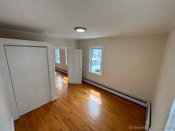 $2,450 | 14 Trumbull Street, Stonington, CT 06378