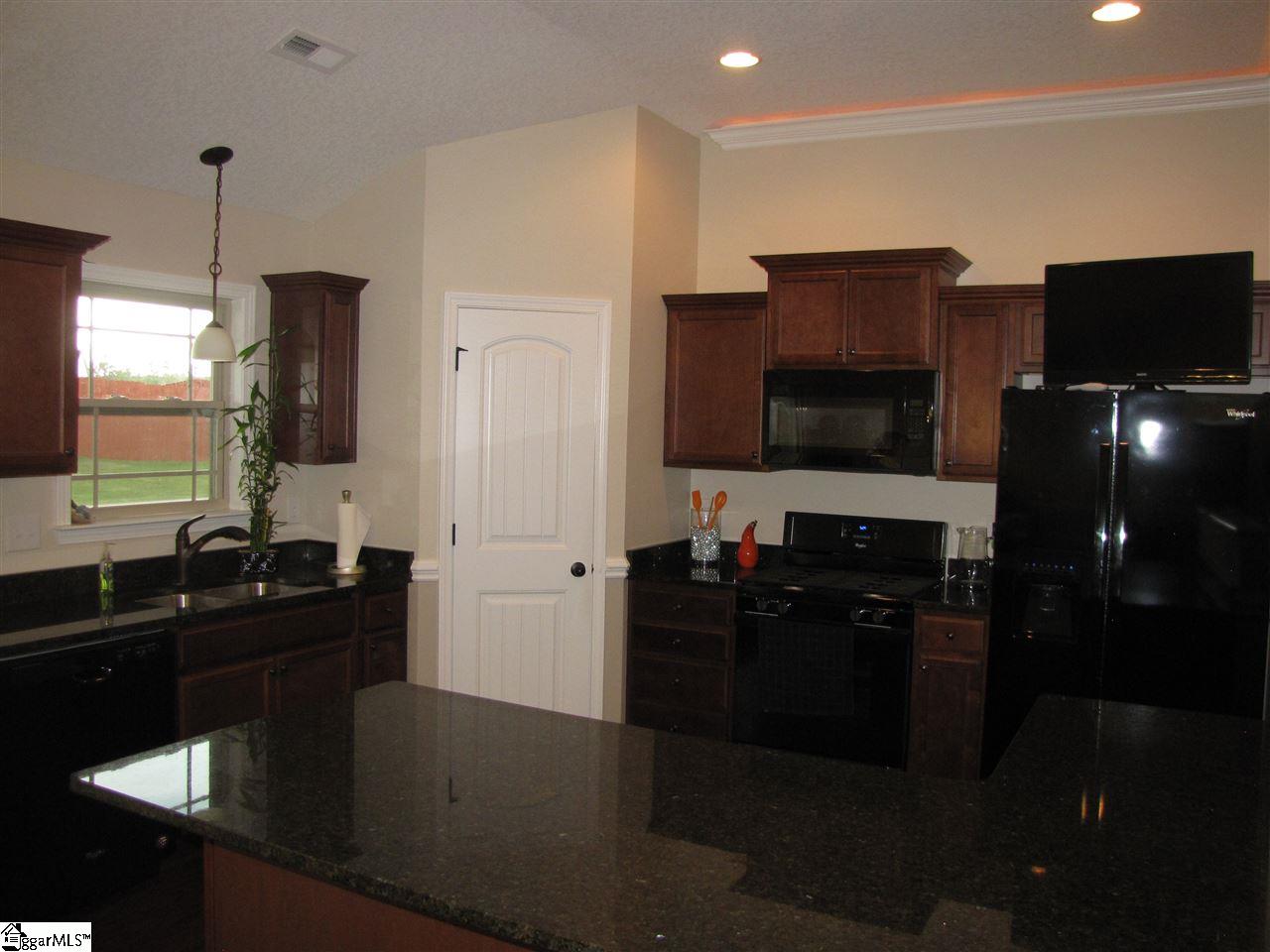 308 Meadowmoor Road Greer, SC 29651 - Photo 10 of 36 Gallery Image 10