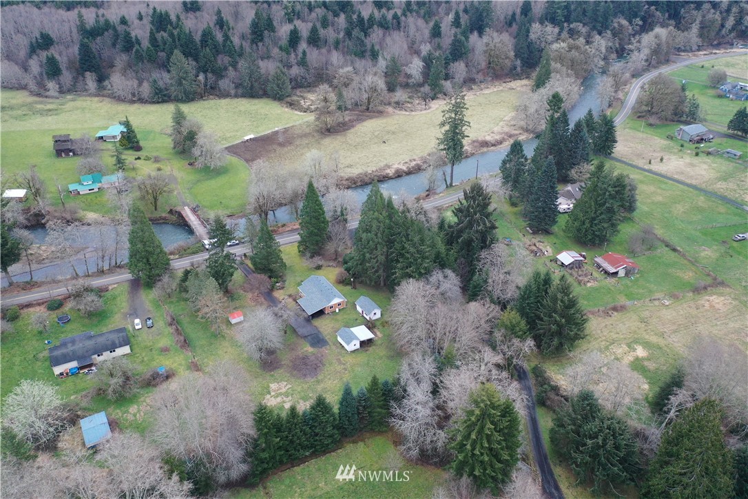 997 Elochoman Valley Road Cathlamet, WA 98612 - Photo 3 of 40 Gallery Image 3