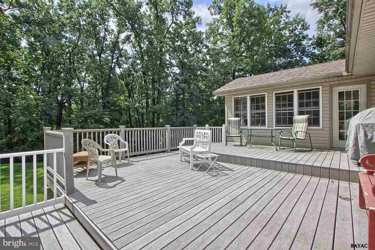 112 Chelsea Way York, PA 17406 - Photo 22 of 26 Gallery Image 22