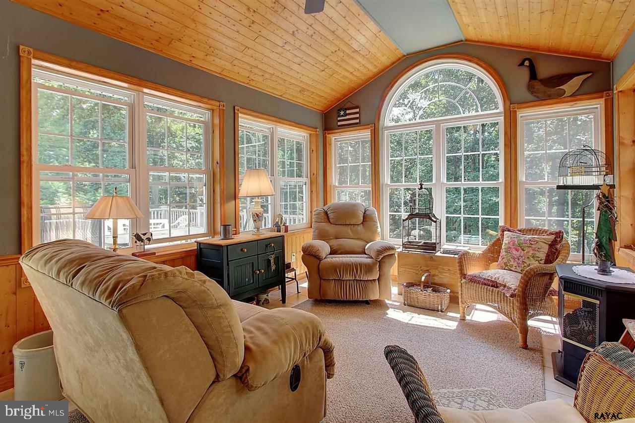 112 Chelsea Way York, PA 17406 - Photo 10 of 26 Gallery Image 10