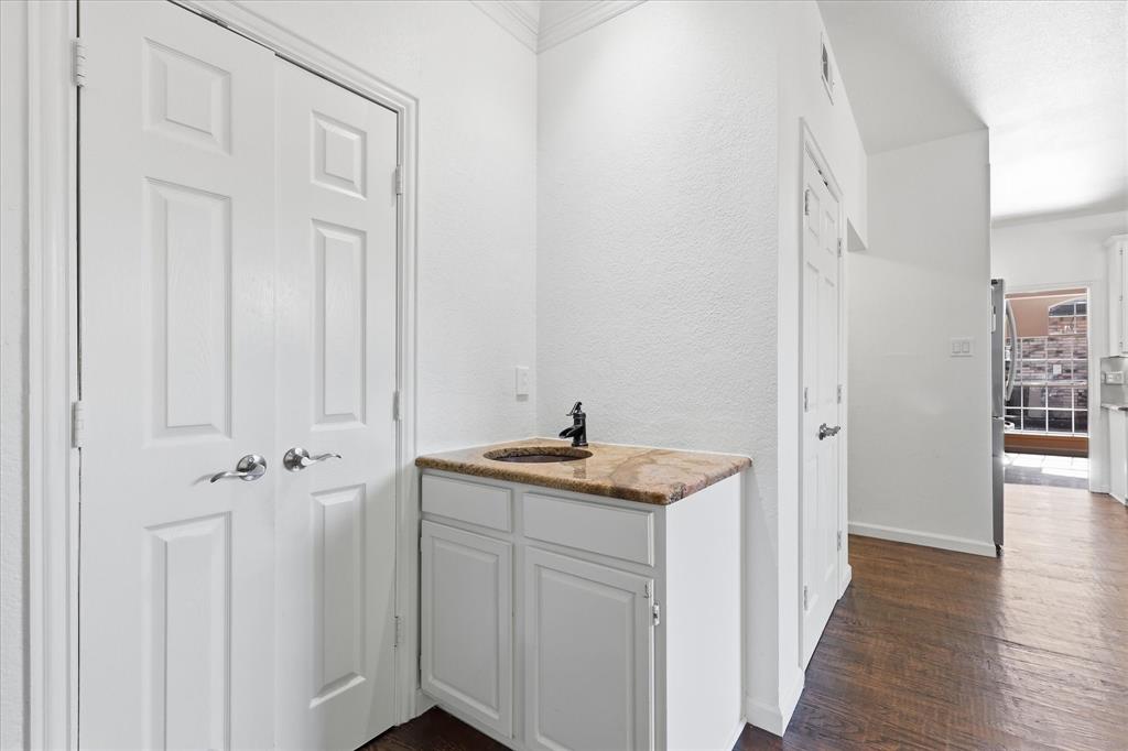 1409 Rider Circle Grapevine, TX 76051 - Photo 19 of 40 Gallery Image 19