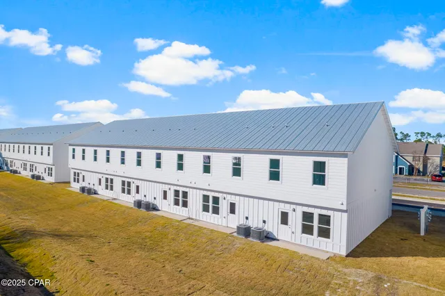 $1,995 | 6977 Patronis Drive, Panama City, FL 32408