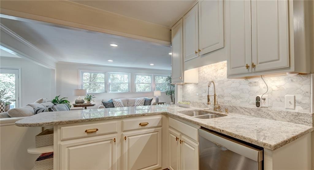 1851 Hickory Road Atlanta, GA 30341 - Photo 17 of 45