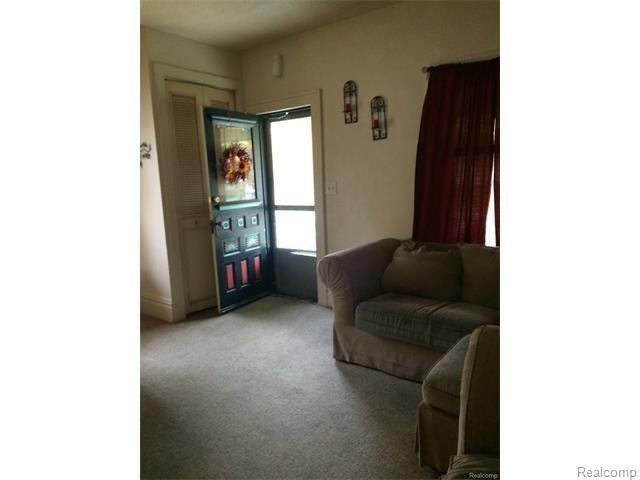 709 North Court Street Howell, MI 48843 - Photo 13 of 14