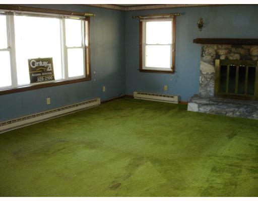 1831 Eagleville Road Tiverton, RI 02878 - Photo 4 of 6 Living Room.
