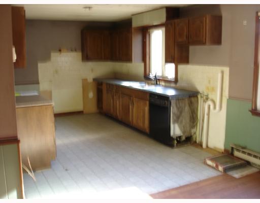 1831 Eagleville Road Tiverton, RI 02878 - Photo 5 of 6 Kitchen.