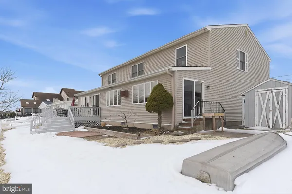 a view of building with yard