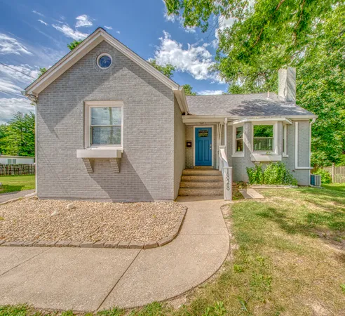 $222,500 | 1828 East Richview Road, Mount Vernon, IL 62864