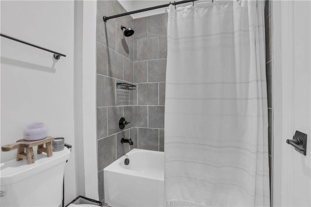 1444 Gilbert Park Suwanee, GA 30024 - Photo 45 of 53