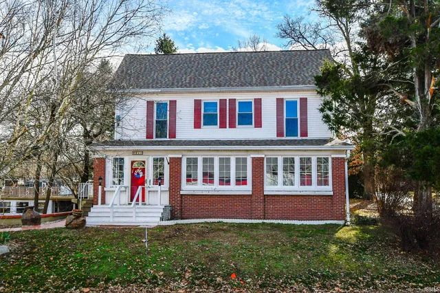 $330,000 | 9051 Middle Mt Vernon Road, Mount Vernon, IN 47620