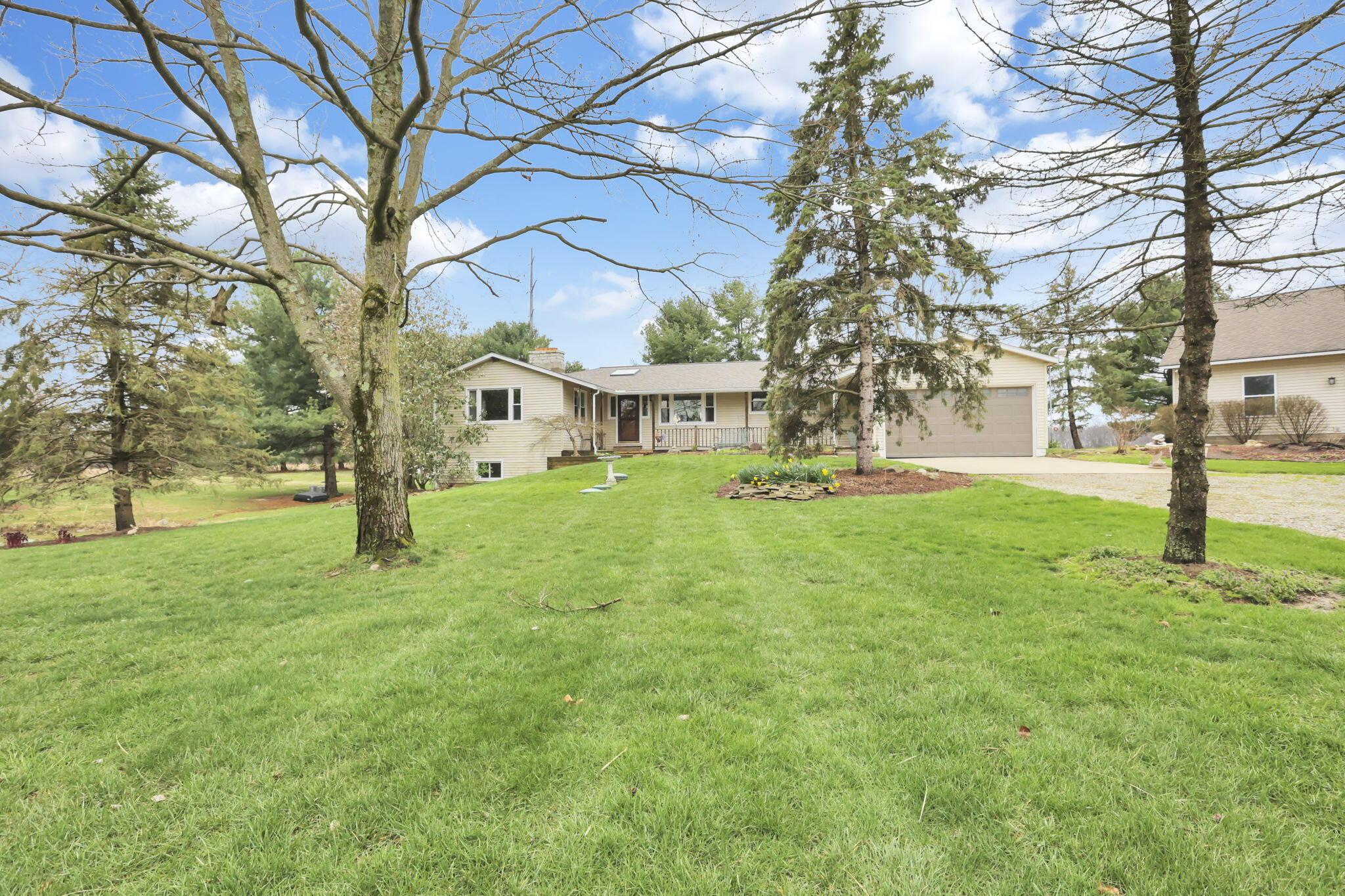 11138 York Road Southwest Baltimore, OH 43105 - Photo 7 of 83 3-web-or-mls-0V3A5086