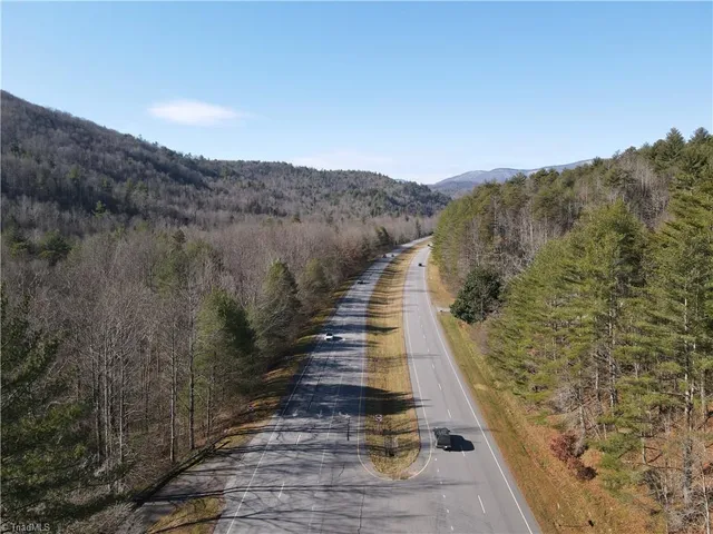 $535,000 | 421 West Purlear Nc 28665, Deep Gap, NC 28618