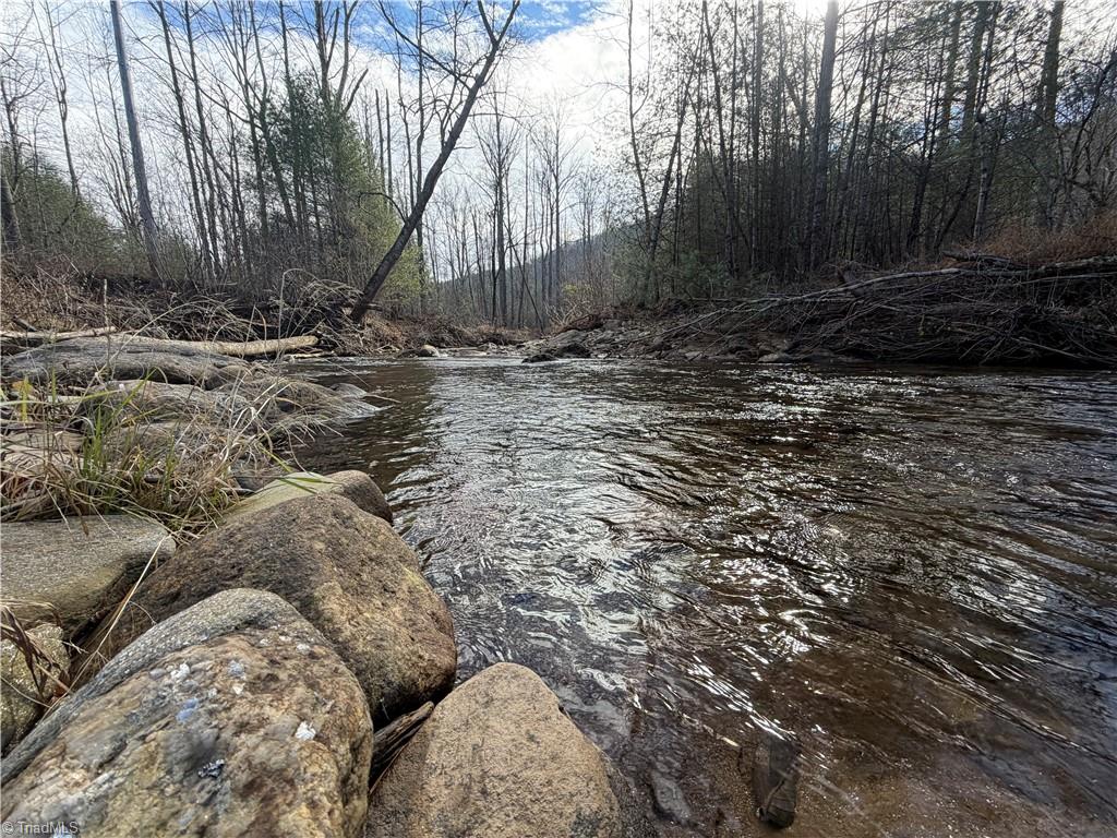421 West Purlear Nc 28665 Deep Gap, NC 28618 - Photo 32 of 42