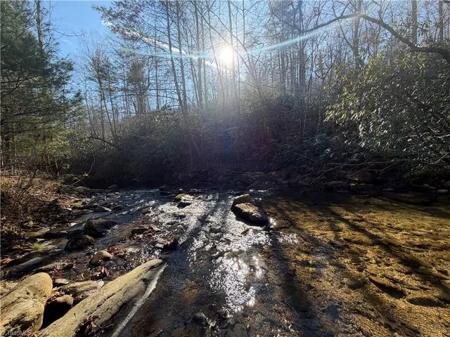 $535,000 | 421 West Purlear Nc 28665, Deep Gap, NC 28618