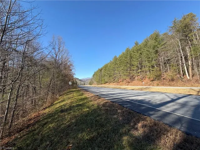$535,000 | 421 West Purlear Nc 28665, Deep Gap, NC 28618