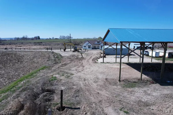 $2,000,000 | 5448 West Black Canyon Highway, Emmett, ID 83617