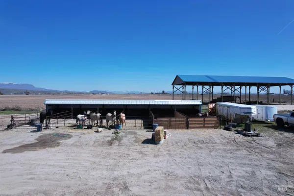 $2,000,000 | 5448 West Black Canyon Highway, Emmett, ID 83617