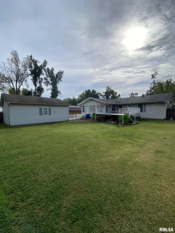 $129,000 | 1200 Academy Street, Eldorado, IL 62930