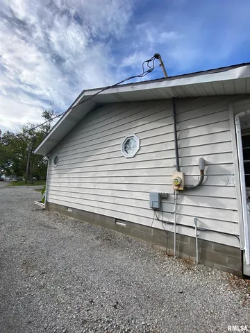 $129,000 | 1200 Academy Street, Eldorado, IL 62930