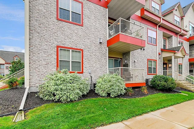 $185,000 | 955 Liberty Boulevard, Unit 103, Sun Prairie, WI 53590