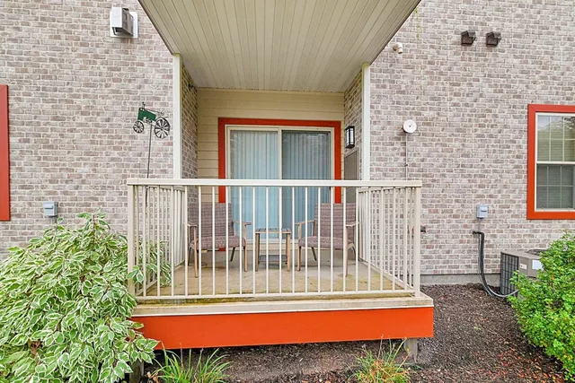 $185,000 | 955 Liberty Boulevard, Unit 103, Sun Prairie, WI 53590