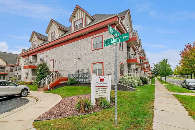 $185,000 | 955 Liberty Boulevard, Unit 103, Sun Prairie, WI 53590