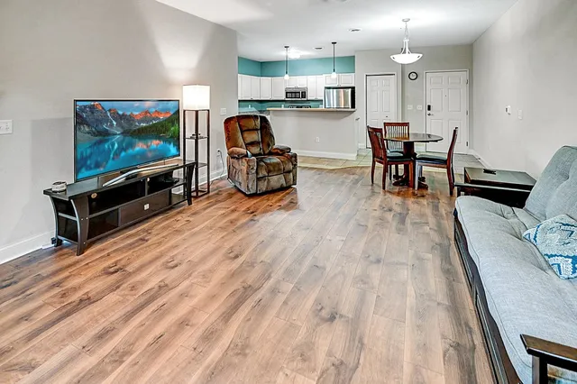 $185,000 | 955 Liberty Boulevard, Unit 103, Sun Prairie, WI 53590