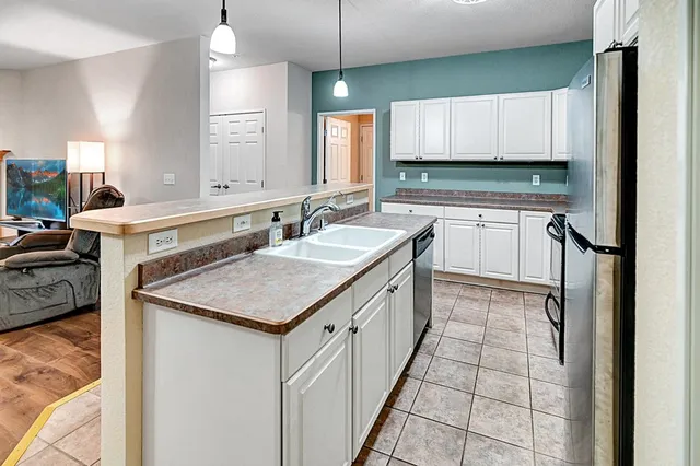 $185,000 | 955 Liberty Boulevard, Unit 103, Sun Prairie, WI 53590