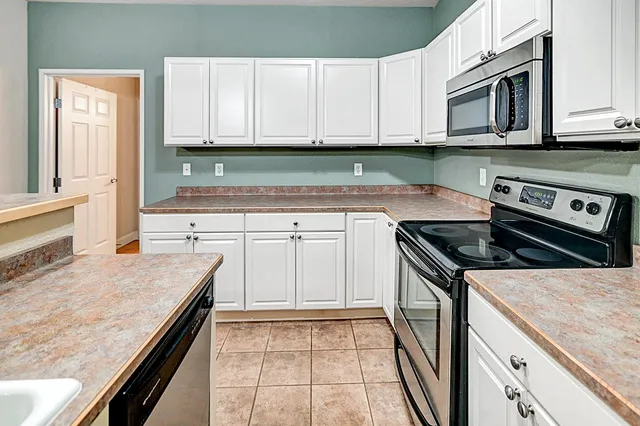 $185,000 | 955 Liberty Boulevard, Unit 103, Sun Prairie, WI 53590