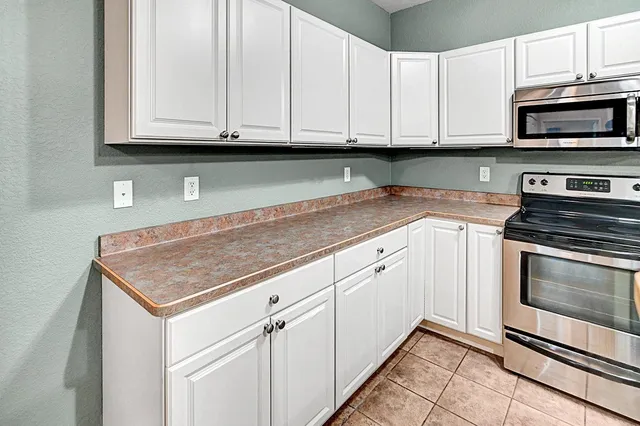 $185,000 | 955 Liberty Boulevard, Unit 103, Sun Prairie, WI 53590