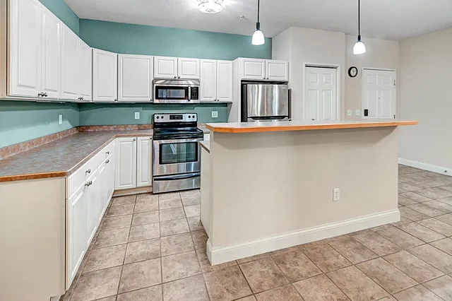 $185,000 | 955 Liberty Boulevard, Unit 103, Sun Prairie, WI 53590