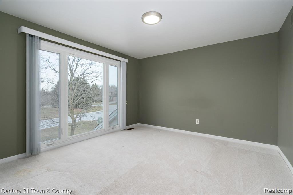 1275 Cobridge Drive Rochester Hills, MI 48306 - Photo 25 of 39