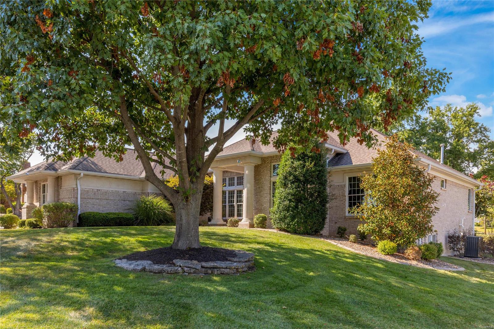 561 Malinmor Drive Weldon Spring, MO 63304 - Photo 2 of 54