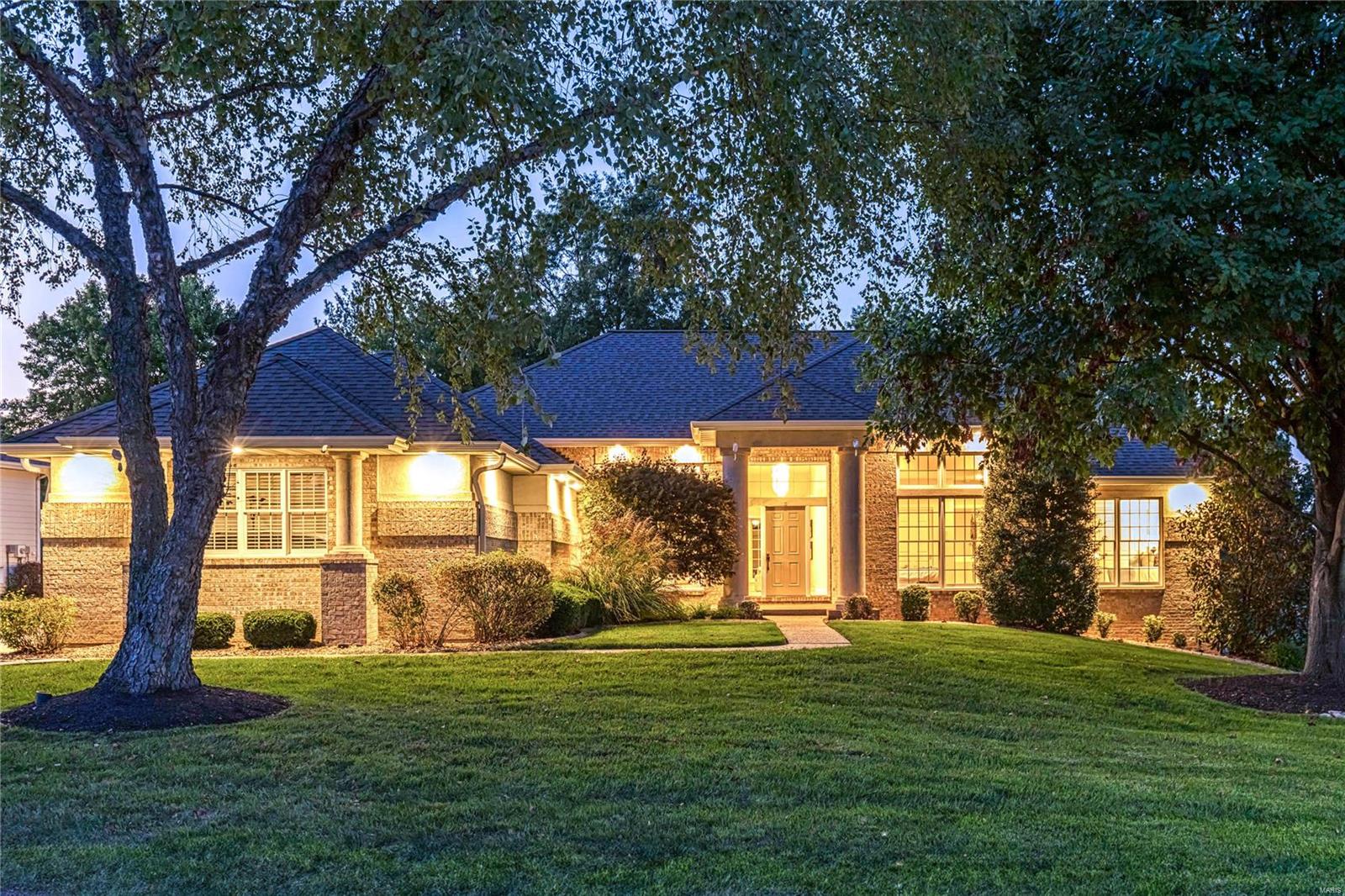 561 Malinmor Drive Weldon Spring, MO 63304 - Photo 4 of 54